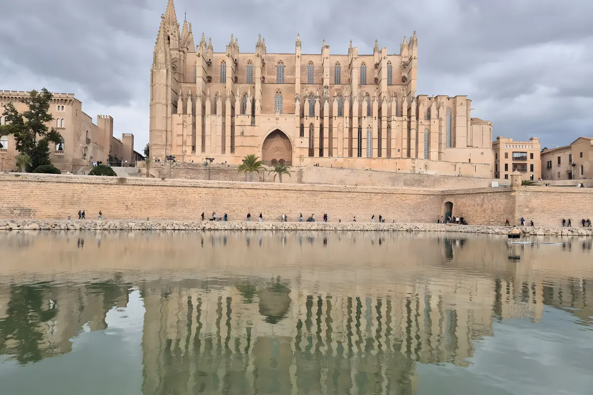 Palma Cathedral and its reflection in the Parc de la Mar